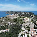 La Manica 4*